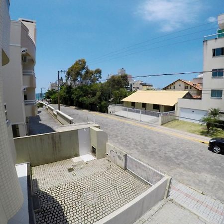 A155 Duplex 2 Quartos Bombas Bombinhas Luaran gambar