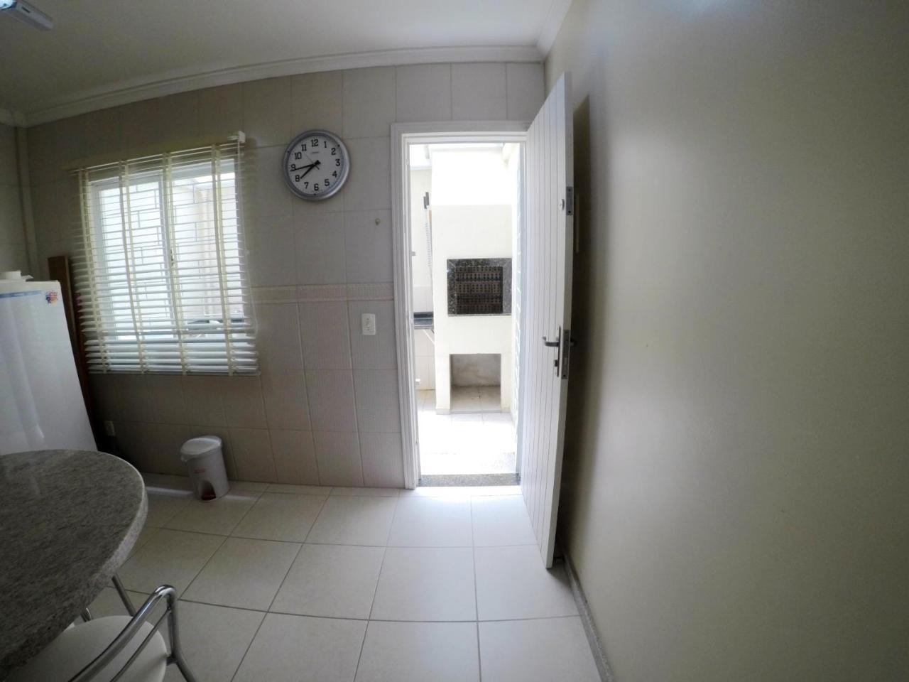 A155 Duplex 2 Quartos Bombas Bombinhas Luaran gambar